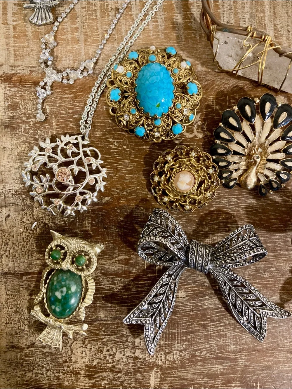 Broken Junk Jewelry Lot for Crafting - Picture 2 of 16